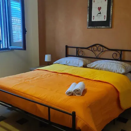 Casa Di Mitri Bed & Breakfast Carini Exterior photo